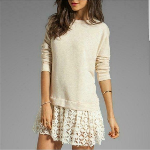 Free People Beach Tunic Pullover Sweater w Crochet Lace Hem size Medium / Large - Picture 9 of 10